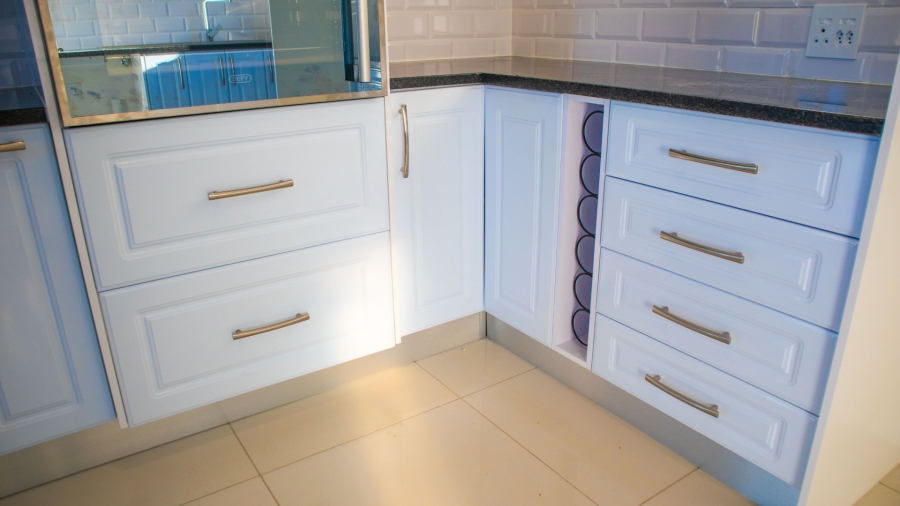 4 Bedroom Property for Sale in Kidds Beach Eastern Cape